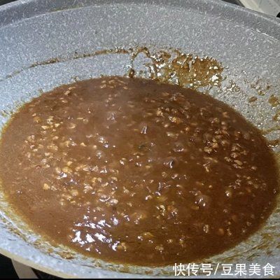 m2勺豆瓣酱撑起的主食，一家三口吃不够