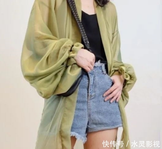 褙子|“出圈”的汉服,我不敢穿出门