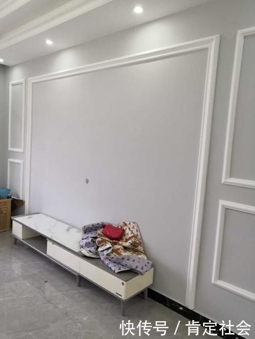 卧室|126平新房只花13万全部搞定,进门鞋柜给满分,卧室星星帘最美