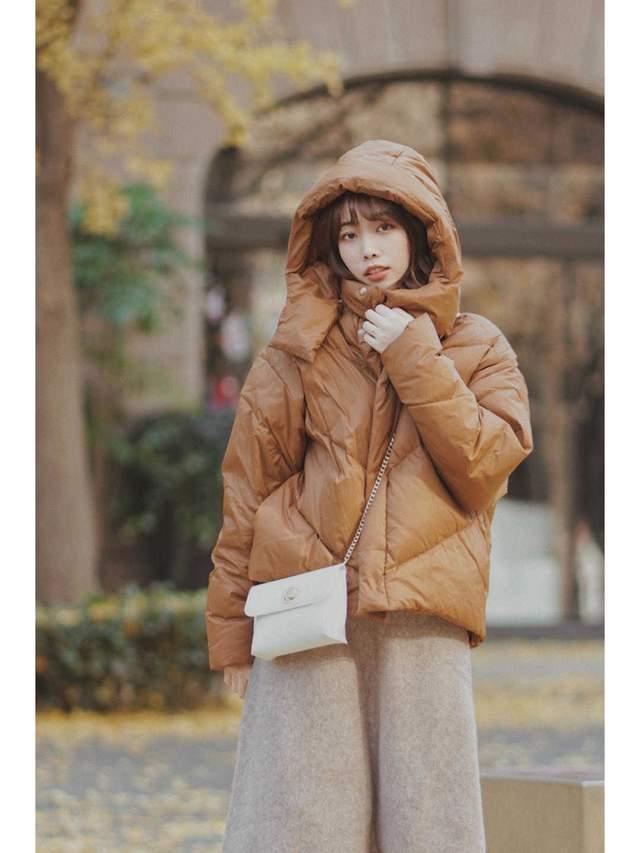 保暖 羽绒服别穿紧身裤了,今年流行这三种搭配方法,不仅时髦还保暖