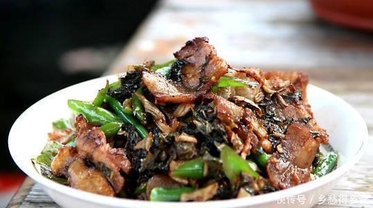 回锅肉|教你做不一样的盐菜回锅肉,方法简单,下酒又下饭,太香了!