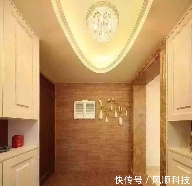 客厅|去朋友家串门,一进门就被美到了,很喜欢这样的客厅装修,漂亮