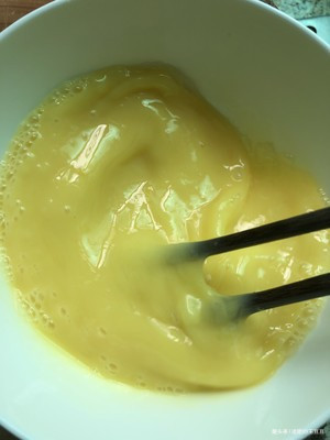 3分钟在家学会滑蛋虾仁，做法简单，鲜甜美味，老少都喜欢
