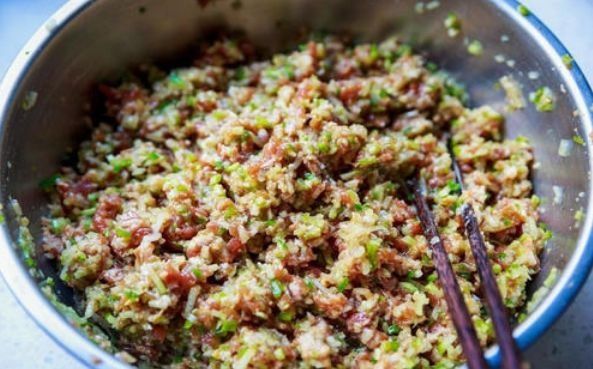 调萝卜馅时，用盐腌还是焯水？试试这招，鲜香营养没生味，不出水