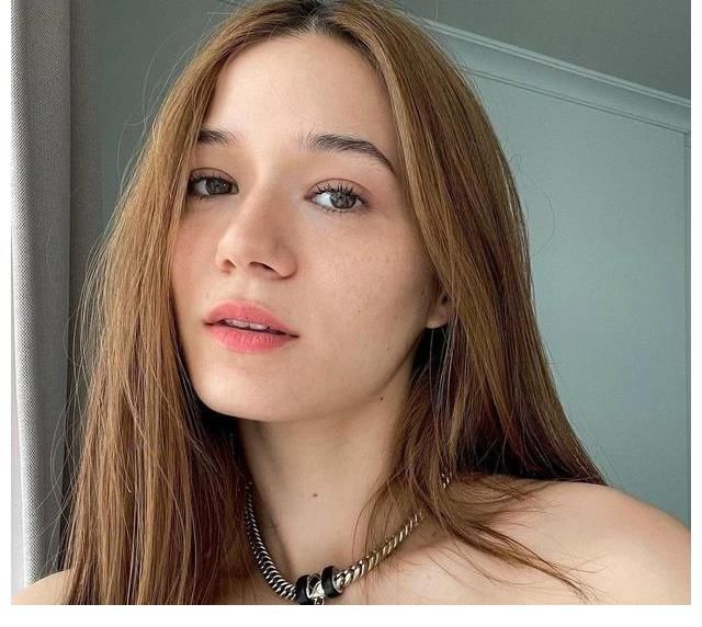 阿斯利康|泰女星Vi接种阿斯利康后出现发热、身体疼痛等症状