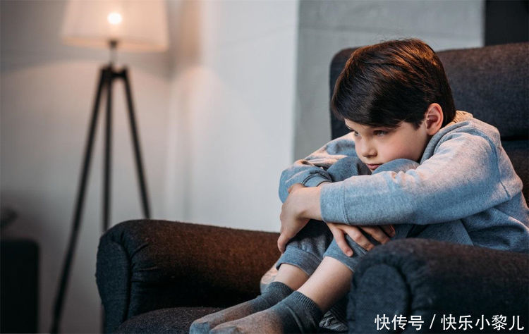 优秀的父母教育孩子时,懂得控制自己,别让失控的情绪伤害到孩子