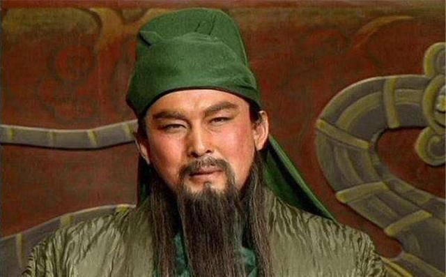 害怕|关羽傲视东吴群雄,为何唯独害怕甘宁?五千兵对八百却畏缩不前