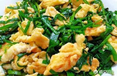 有爱吃炒鸡蛋的,鸡蛋搭配什么蔬菜炒最好吃?炒鸡蛋放调料有什么禁忌?