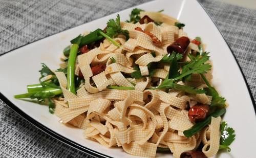 天气回暖，凉菜开始受欢迎，6道家常凉菜做法，清爽开胃又解腻