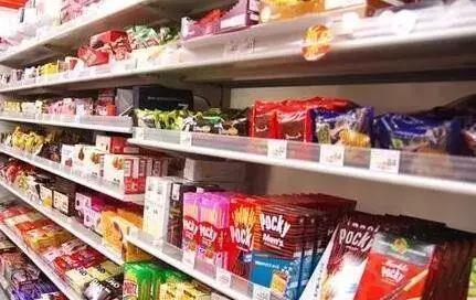 疏忽大意|20分钟孩子眼球被溶化!医生说这东西每家都有,家长要高度警惕