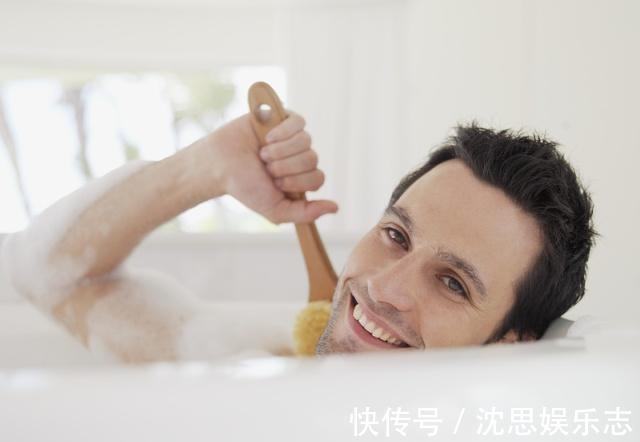 雄性激素|刮胡子次数或决定男人寿命两个时间不可刮,专家劝你少干傻事