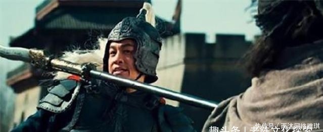 董卓|吕布都击败过哪些名将，为何他被称为三国第一猛将，原因在这里