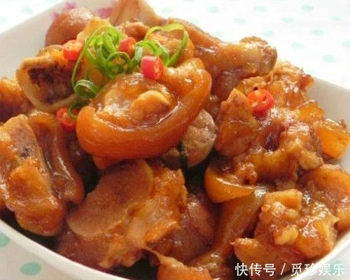 猪蹄最解馋的做法,香辣软糯,大咬一口,实在是太香啦!
