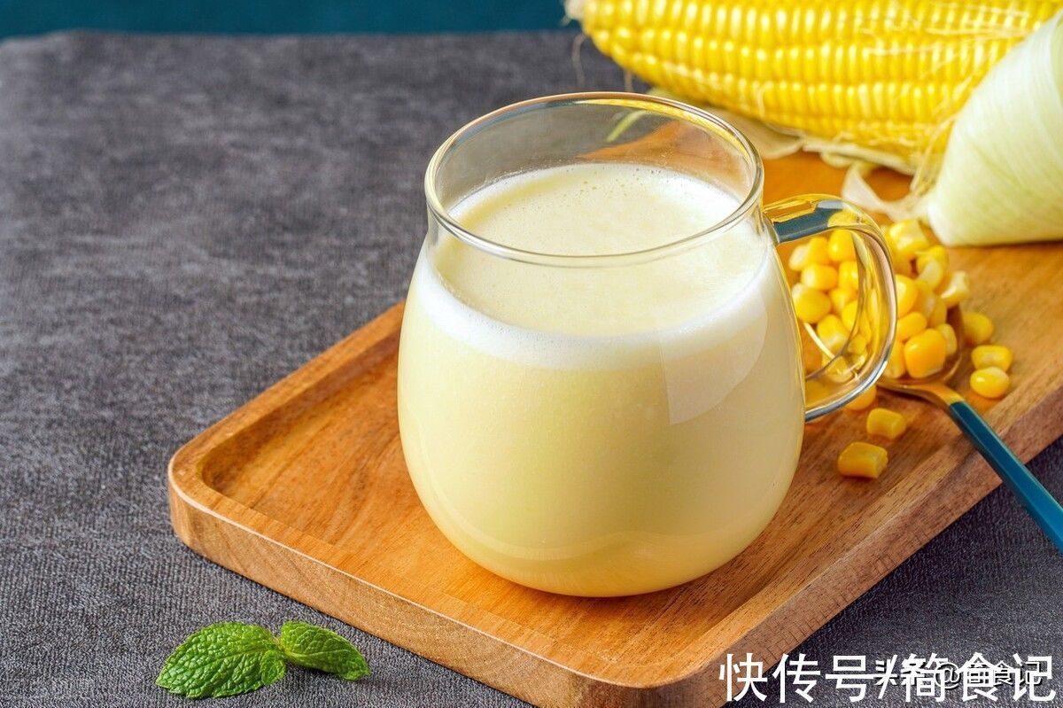 早餐，到底是喝牛奶还是喝豆浆？营养师：差别很大，别再选错了