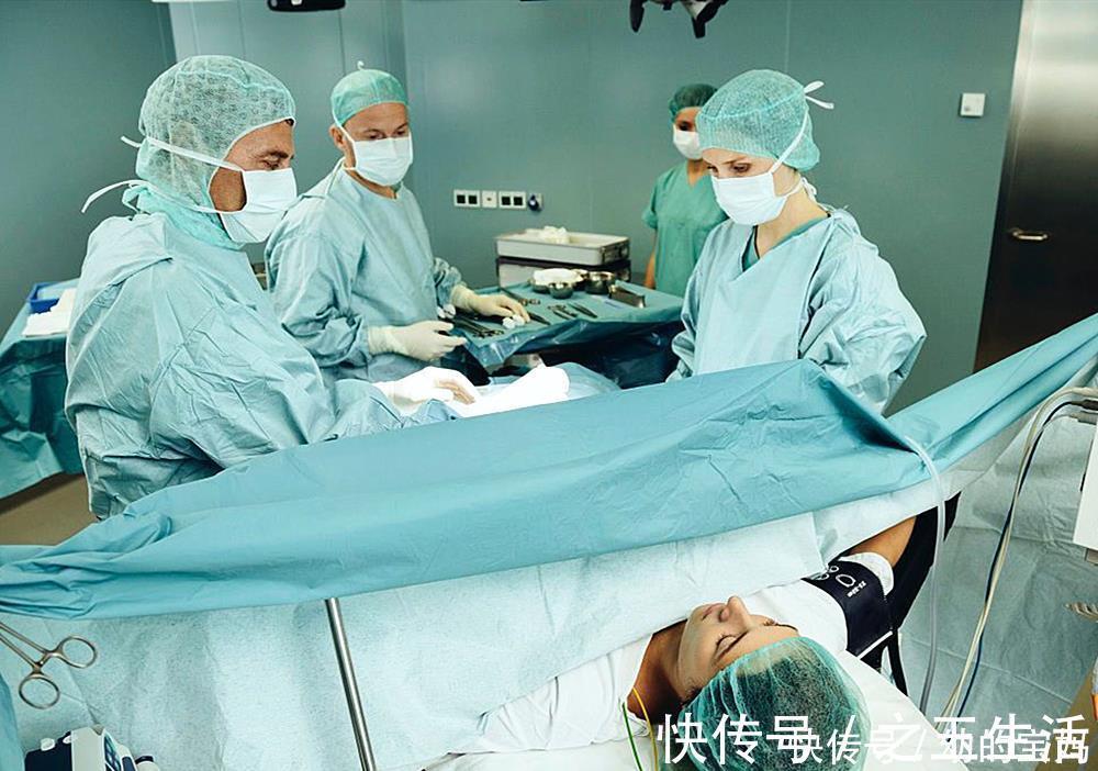 子宫肌瘤|产妇剖腹产时有多拼？“割脂肪、切肌瘤、结扎”，过来人：省事