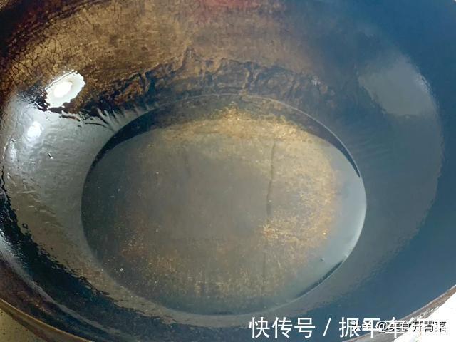 酱料|以后豆腐就这样吃，做法简单鲜香辣爽，出锅一口一个真解馋。