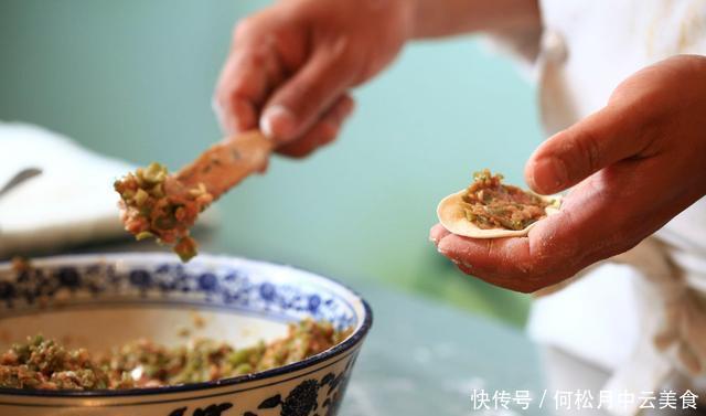饺子|教你调猪肉馅饺子，我家十几年的配方，不出水，馅饱满，超香