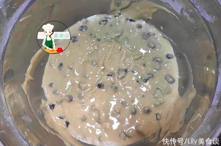 冷天红豆和此是绝配,一拌一蒸就好,又香又解馋,大人孩子都爱吃