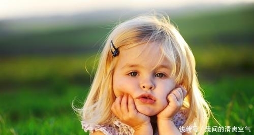 出错|宝宝总“偷偷拿钱”怎么办,多半是大人出错了,别在推卸责任