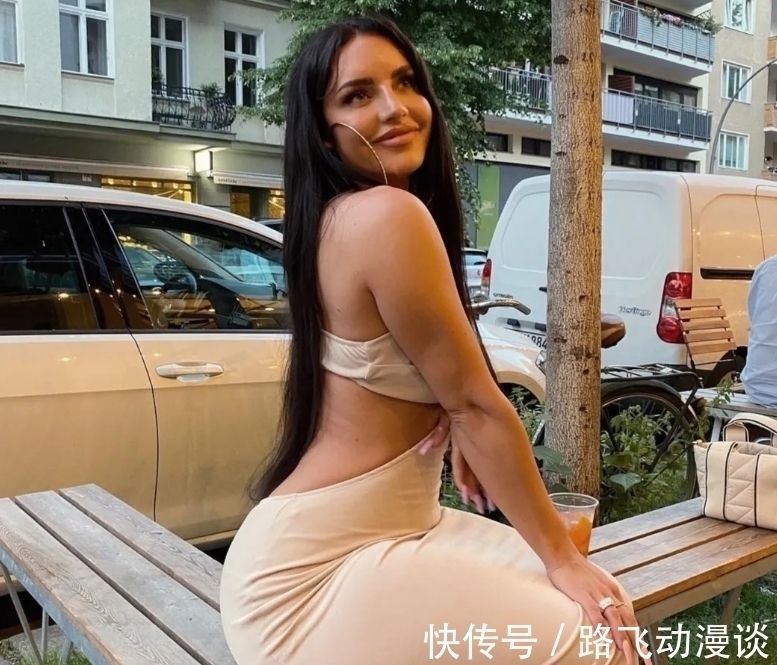 骨感|大围度健身女孩,不爱骨感身材,只爱曲线身材