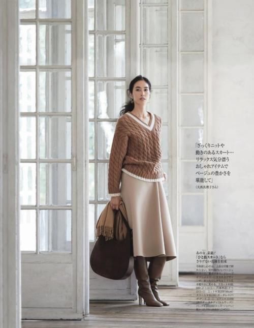 讲真，穿衣就服这些50＋的女人！她们的日系色彩穿搭，优雅气质