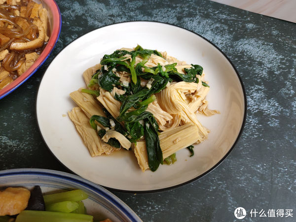 精明主妇做四菜一汤,花费不到10元钱,网友:会过日子、真节俭