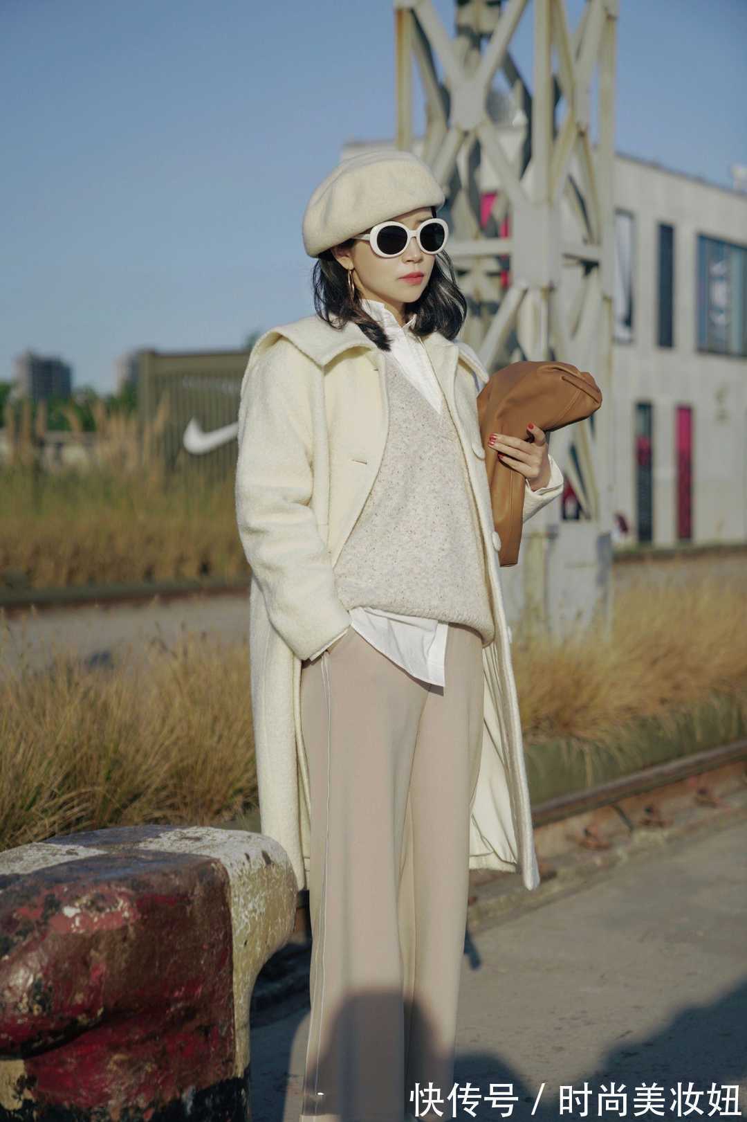 9分裤 “打底裤”已经过时了,今年穿直筒9分裤配短靴,高级保暖显腿长