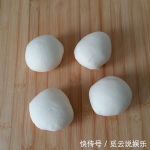 烫面油饼好吃又简单,你肯定喜欢,这里教你怎么做