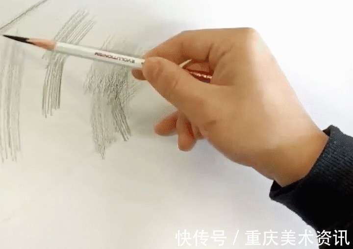 笔带&美术生初学者,素描应该用什么笔?