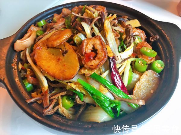 5分钟就能做好的干锅肥肠，简单又好吃