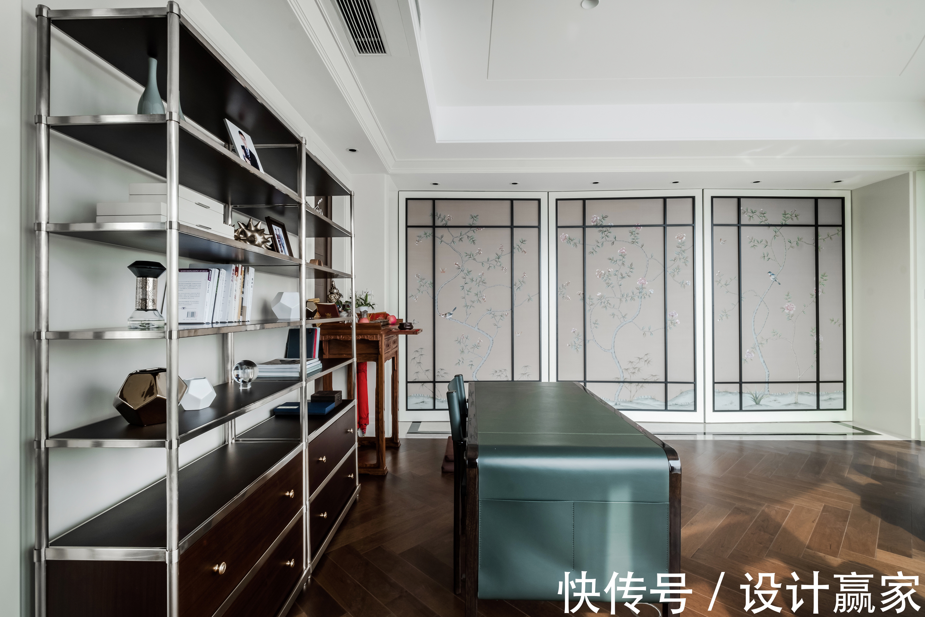 向阳面|300㎡现代大平层,动感书房+阳光浴室,令人羡慕的品质生活