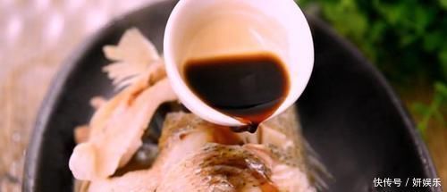 鲈鱼最经典的做法,鲜嫩可口,汤鲜味美,学会了又是一道硬菜