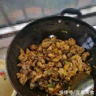豆瓣酱|早上不知道吃什么，一碗家常菜大盘鸡全搞定
