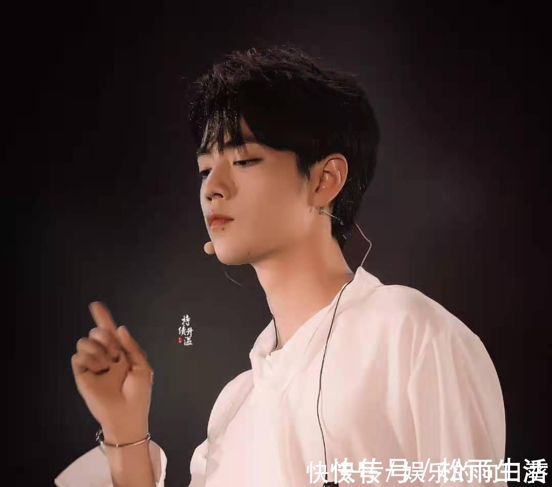 常駐|肖戰(zhàn)常駐綜藝已定！事業(yè)規(guī)劃檔期塞不下，主辦方死磕才成功