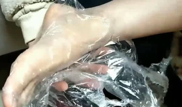 脚跟|保鲜膜还在只用来保鲜食物?8个小妙用个个都很实用,看看