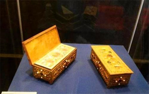 故宫@他用“轻功”成功盗走故宫价值15亿的国宝,被捕后,揭开轻功谜团