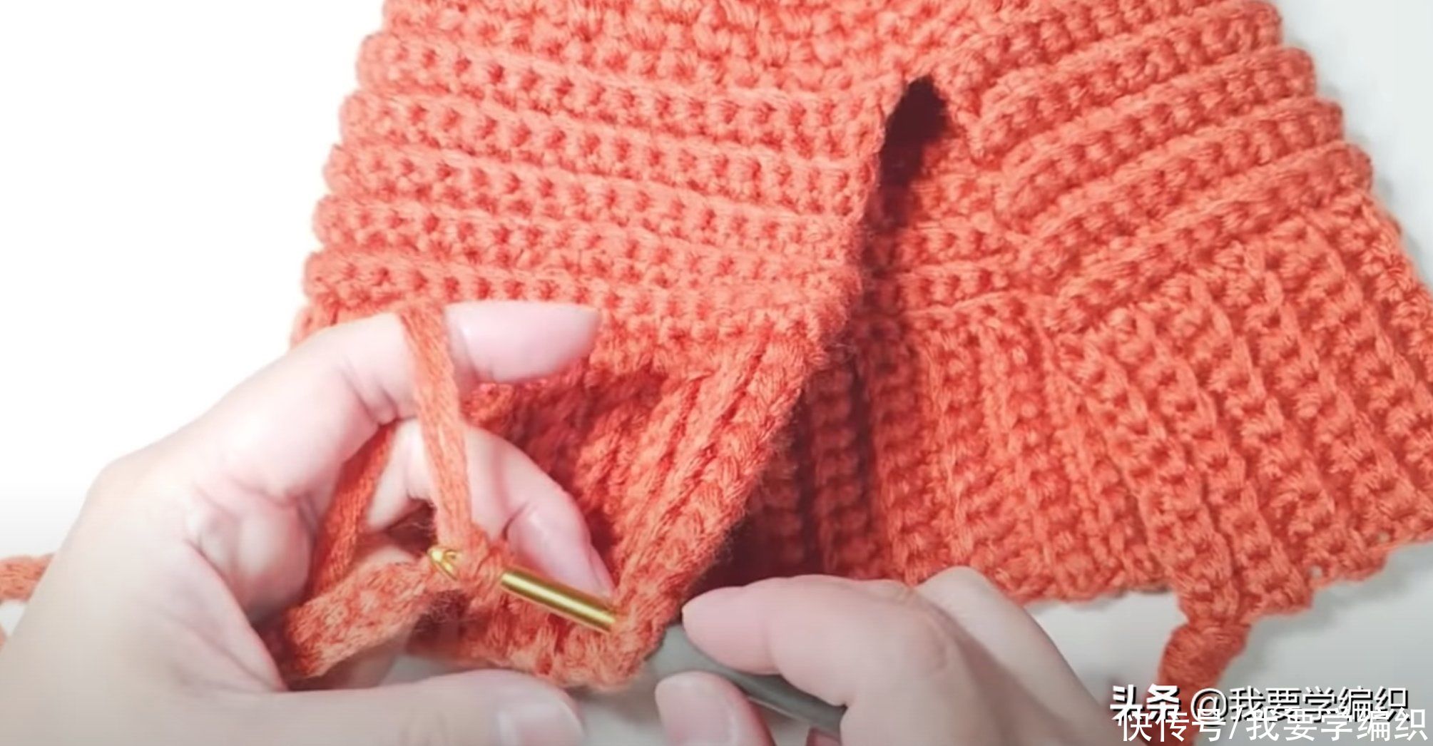 冬天来一款这样的暖帽，护耳辫子帽编织教程，重返你的少女时代