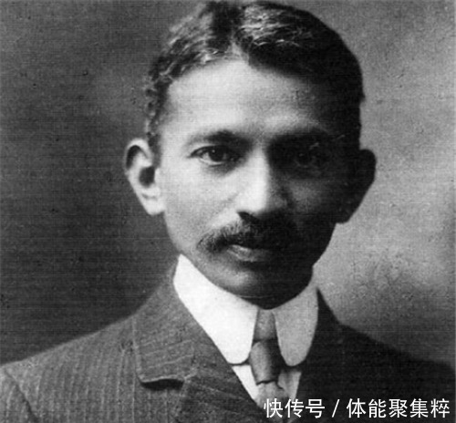 英国|圣雄甘地葬礼现场数十名女性跳入火海殉葬，百姓争先抢骨灰残余