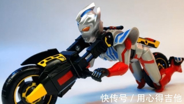 贝利亚|日本特摄区的商品和国内差别有多大看到奥特曼和骑士的做工,网友瞬间眼红