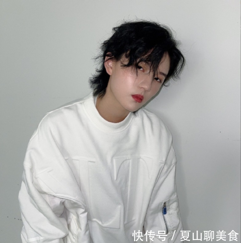 the9|虞书欣上节目“独立行走”,看到其他THE9成员难怪能成队友