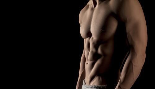 锻炼|腹肌要每天锻炼？仰卧起坐练腹最佳？一些错误的“常识”要纠正