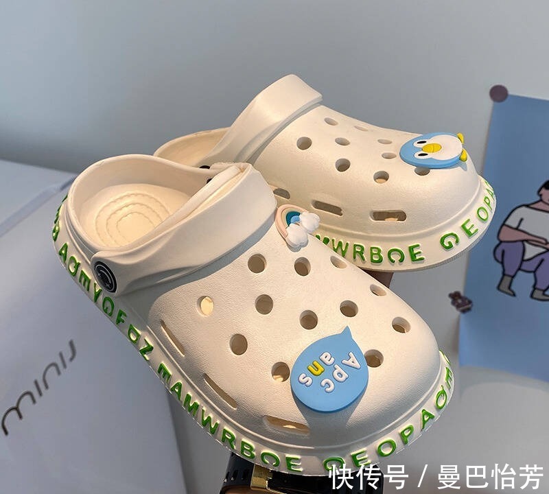 拖鞋|Crocs时尚洞洞鞋,个性的设计让双脚休闲一夏