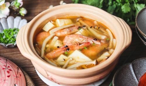 海鲜菇|坐月子别只吃鸡蛋小米粥,8道菜要多吃,营养防便秘,好吃不长肉