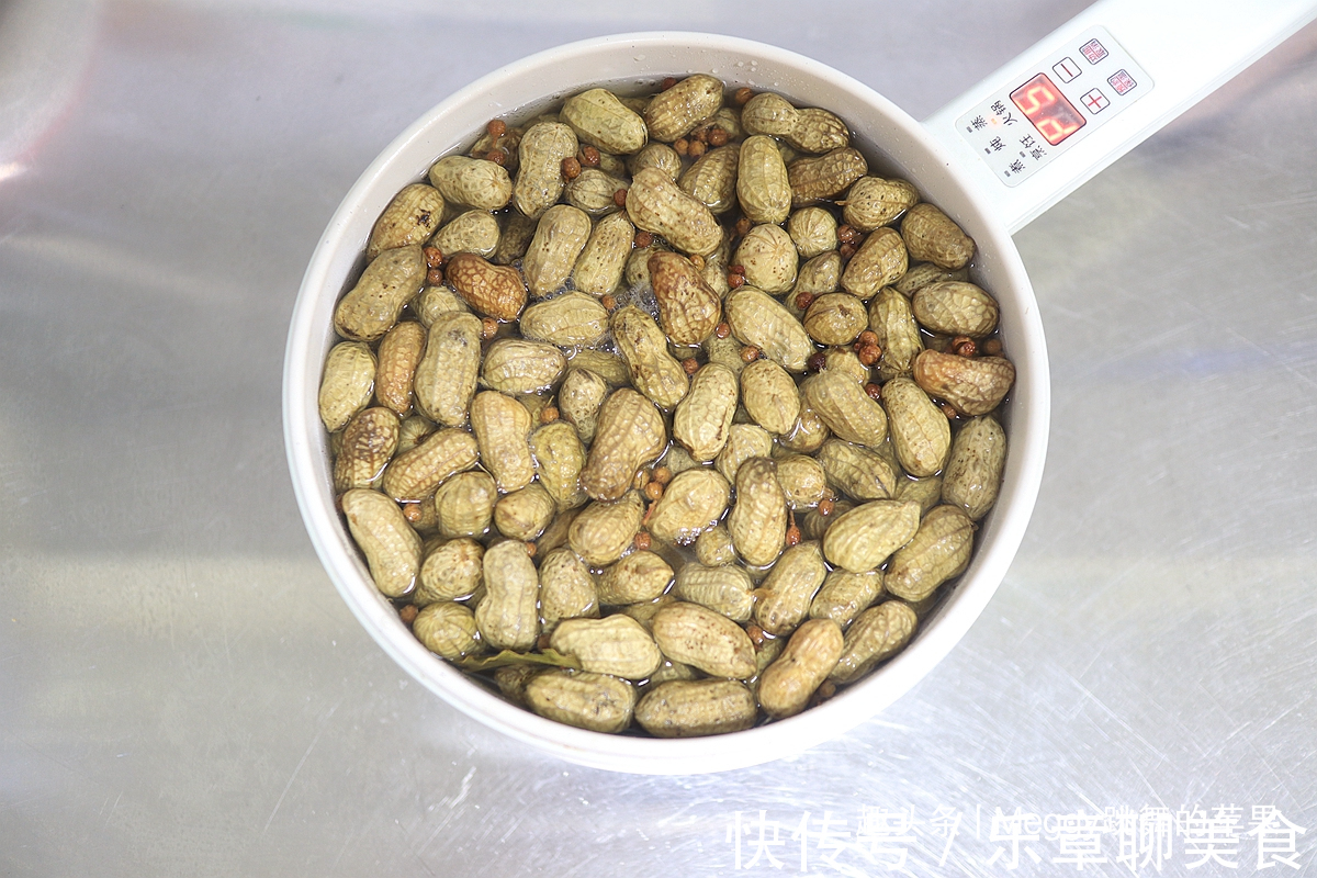 浸泡|夏天最爱的卤花生,直接冷水下锅煮就错了,多一步香糯入味