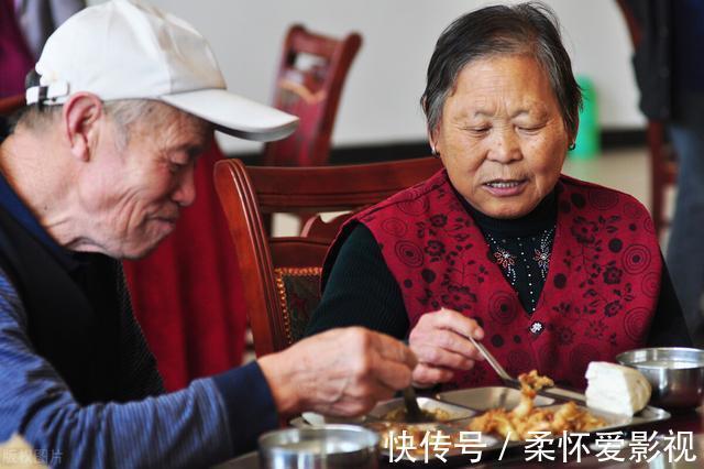 维生素c|老年人的健康离不开这三种营养素，你都补全了吗？