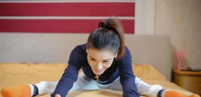 桑兰自曝经济窘迫,一年用2千根导尿管,曾因没钱反复消毒使用