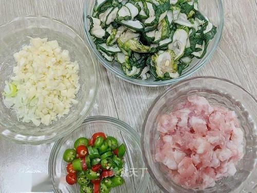 黄瓜干炒肉末：鲜香开胃，简直是下饭神器