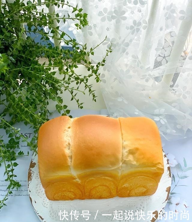 早餐女儿最爱的一款吐司,1周可以吃3次,柔软拉丝放三天也不硬