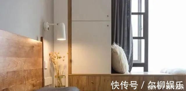 定制|你家飘窗用来堆杂物太浪费了,看看别人家是怎么装修的