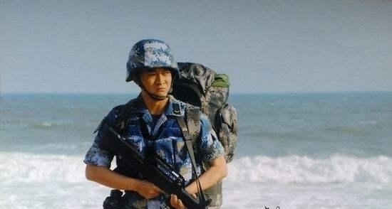 刀鋒1937|太硬核!楊志剛被爾冬升點評后淘汰,扭頭就在公司新戲中隨意挑了個角色